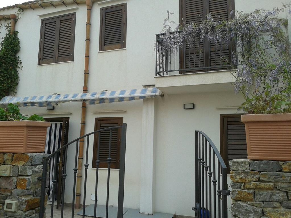شقة Villino Messina سان فيتو لو كابو المظهر الخارجي الصورة